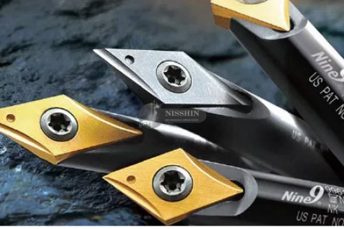 Dao điêu khắc gắn mảnh